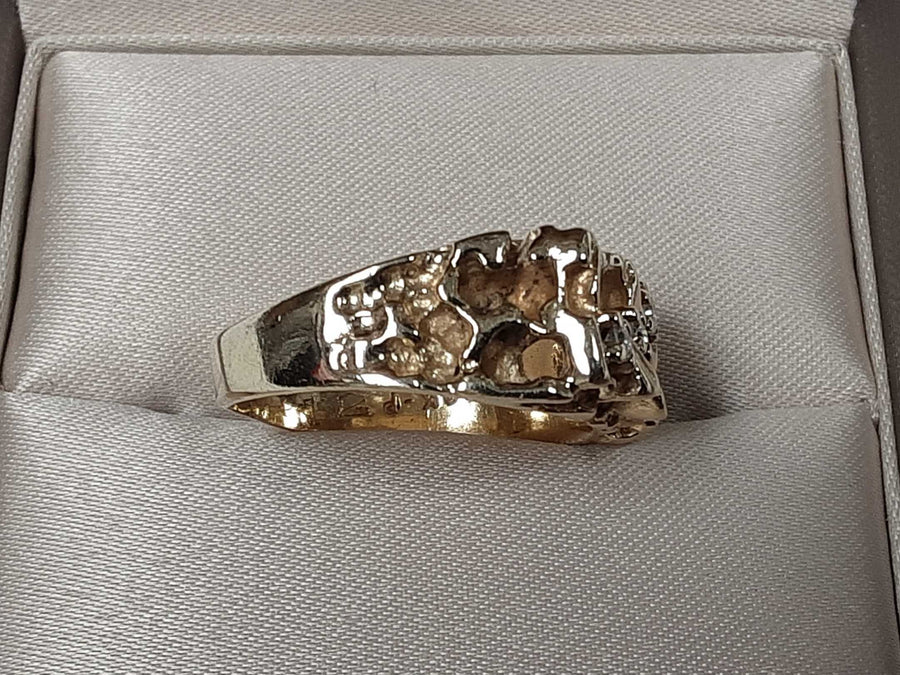 Men's Ring - Yellow Gold 10k (.417) 5.4 grams Size 8