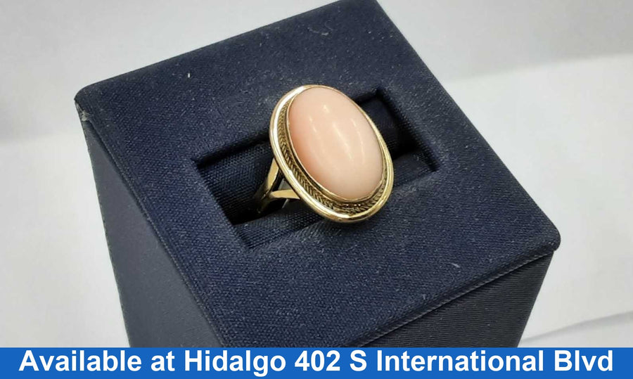 Women's Ring - Yellow Gold 18k (.750) 4.1 grams Size 6