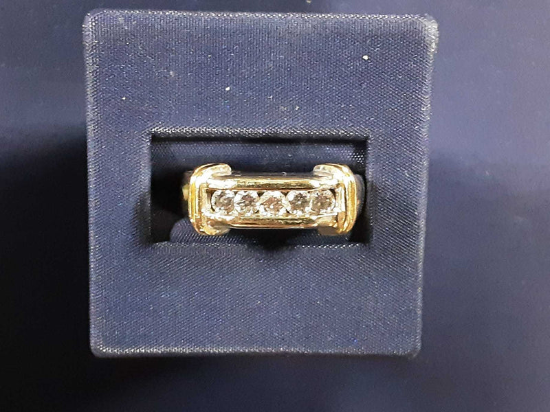 White Gold 14k (.585) 9.6 grams Size 7