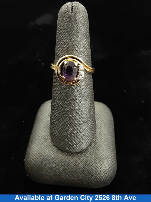 Women's Ring - Yellow Gold 14k (.585) 4.1 grams Size 6.5