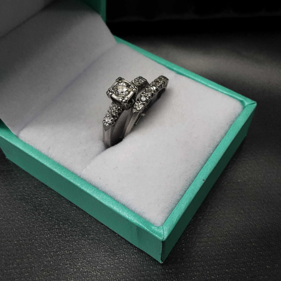 Ring - Wedding Set - White Gold 18k (.750) 5.6 grams Size 6.5