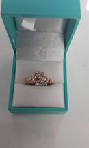 Women's Ring - Yellow Gold 10k (.417) 3.7 grams Size 5.5