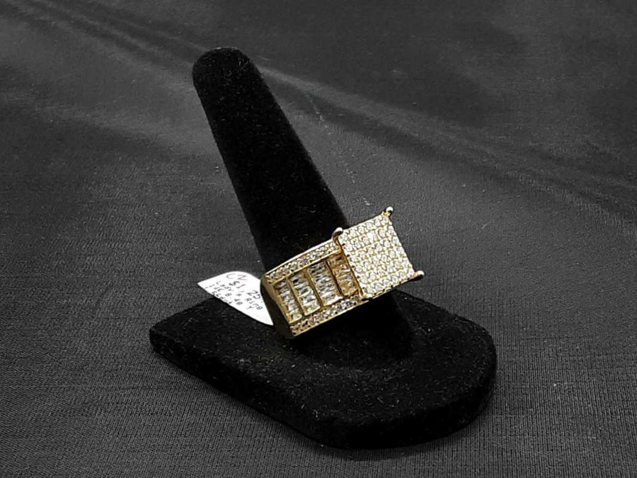Women's Ring - Yellow Gold 14k (.585) 8.4 grams Size 8