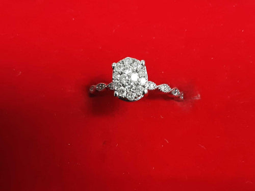 Women's Ring - Silver 2.3 grams Size 7