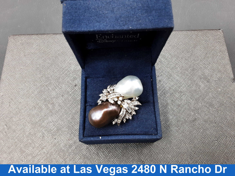 Women's Ring - White Gold 18k (.750) 10 grams Size 7.5