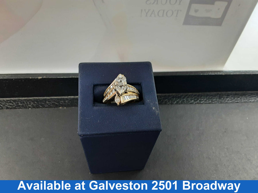 Women's Ring - Yellow Gold 14k (.585) 7.4 grams Size 7