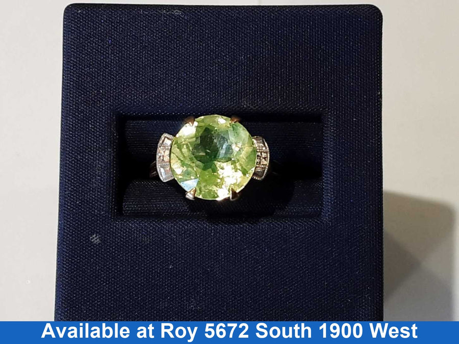 Women's Ring - Yellow Gold 10k (.417) 2.8 grams Size 5.5