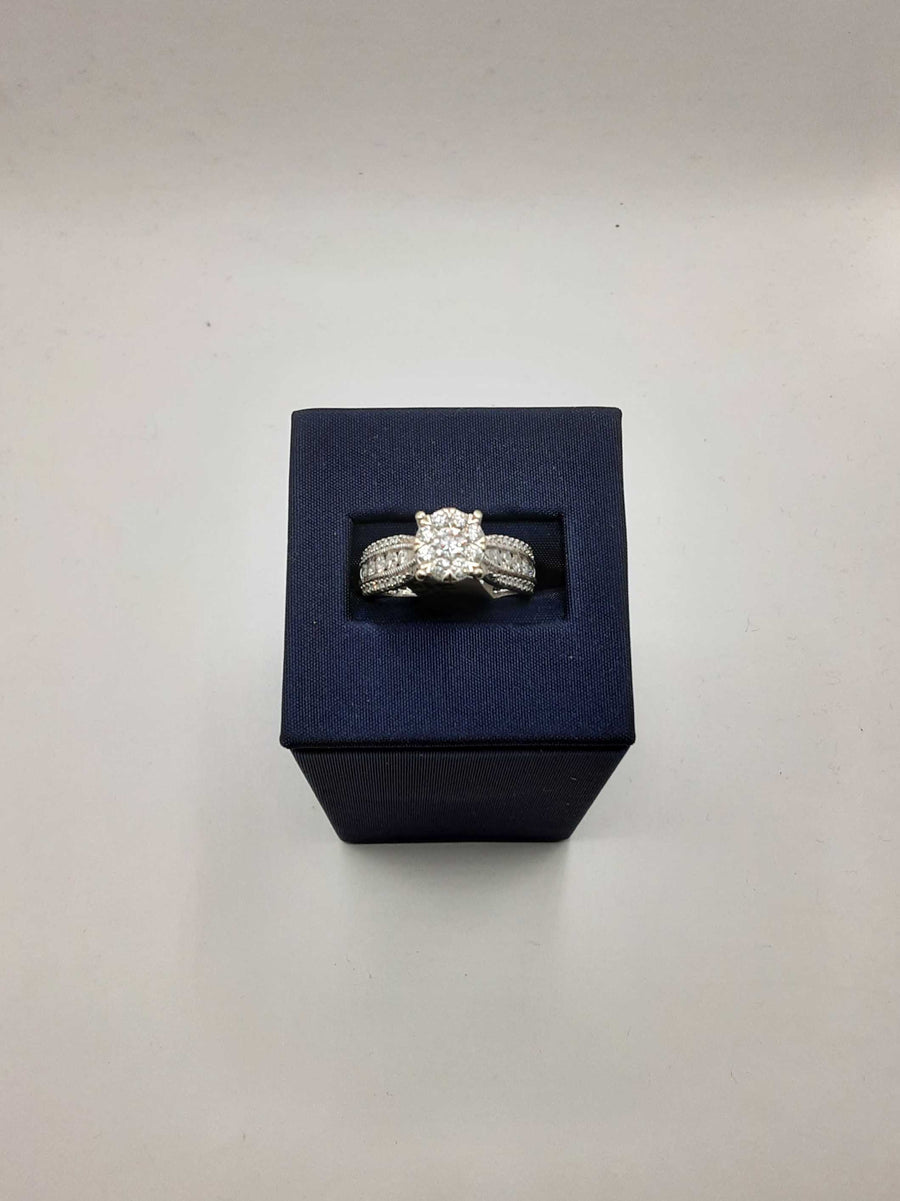 Women's Ring - Solitaire - White Gold 14k (.585) 5.7 Grams Size 7