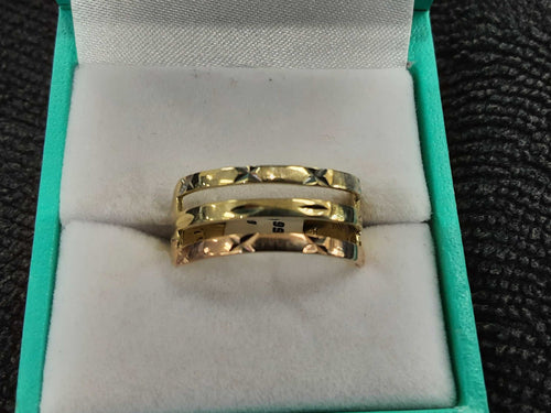 Women's Ring - Tricolor Gold 14k (.585) 2.2 grams Size 9