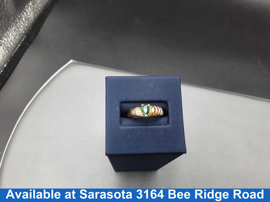 Women's Ring - Solitaire - Yellow Gold 14k (.585) 4.5 grams Size 7.5