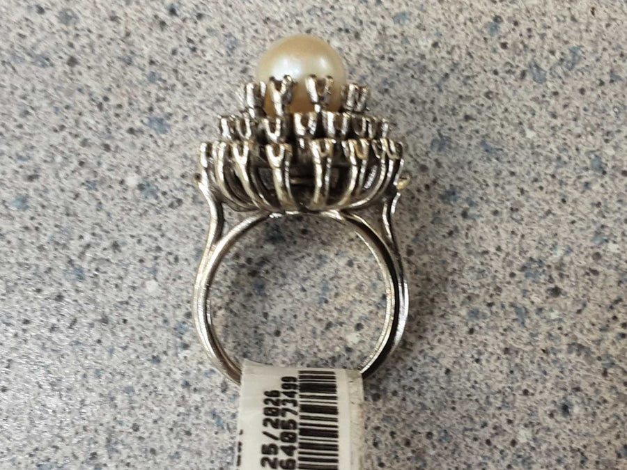 Women's Ring - White Gold 14k (.585) 11.4 grams Size 20