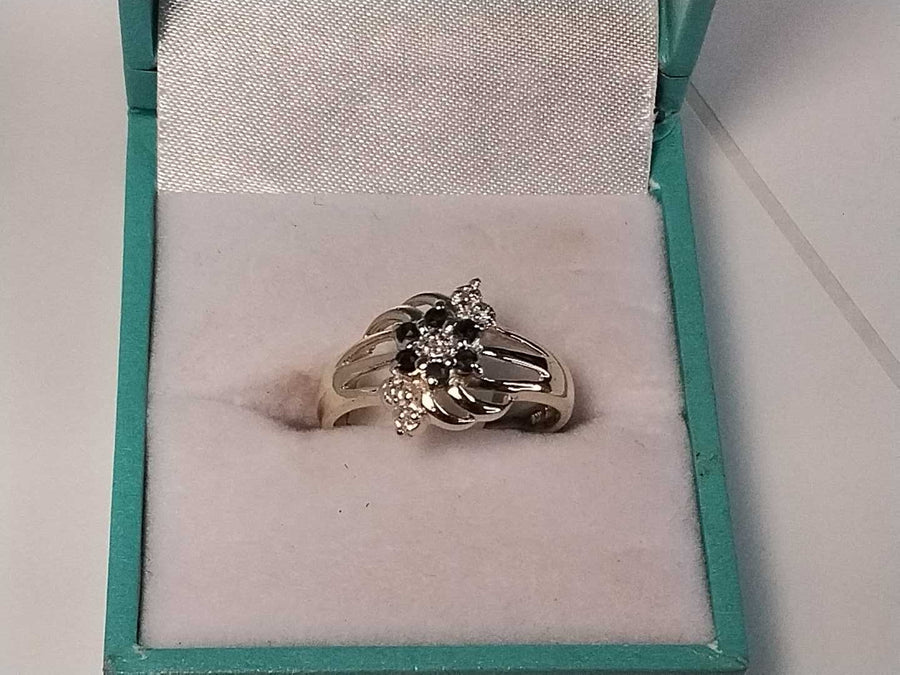 Women's Ring - Yellow Gold 10k (.417) 2.5 grams Size 6