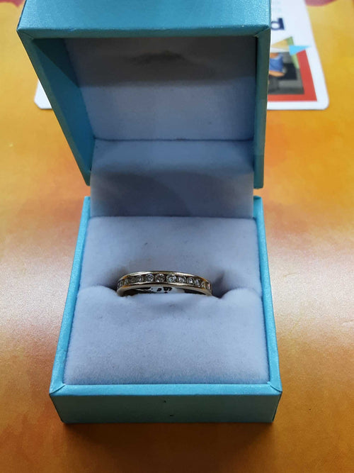 Women's Ring - Anniversary - Yellow Gold 14k (.585) 2.2 grams Size 8
