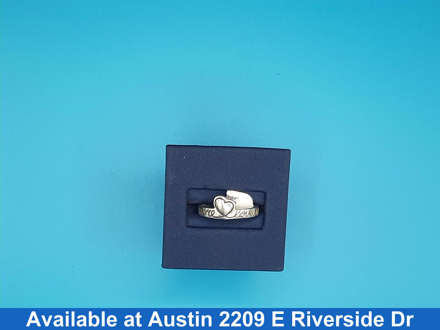 Women's Ring - Silver 2.9 grams Size 7.5