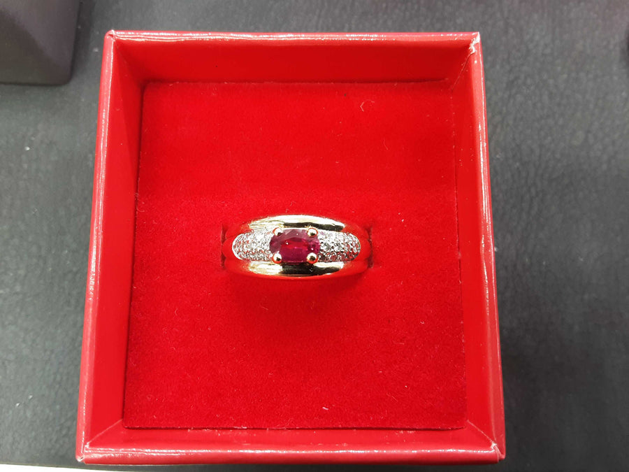 Women's Ring - Yellow Gold 14k (.585) 4.5 grams Size 4.5