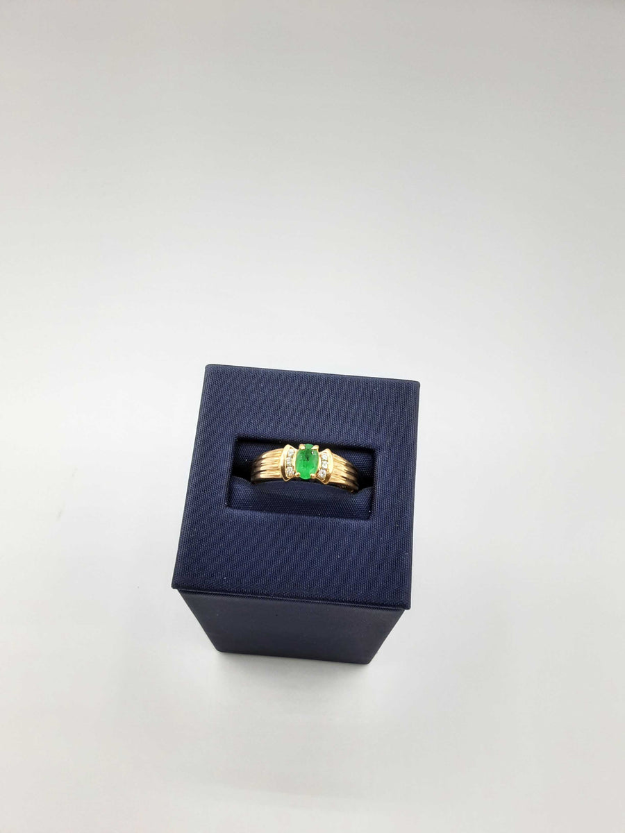Women's Ring - Yellow Gold 14k (.585) 3.8 grams Size 8.5