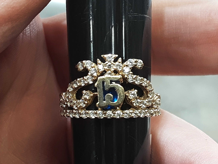 Women's Ring - Yellow Gold 10k (.417) 2.7 grams Size 6