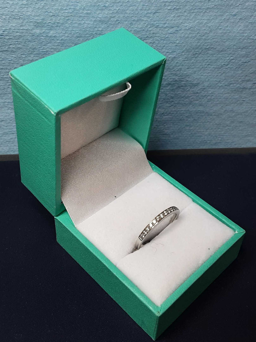 Ring - Wedding Band - White Gold 10k (.417) 1.7 grams Size 7.5