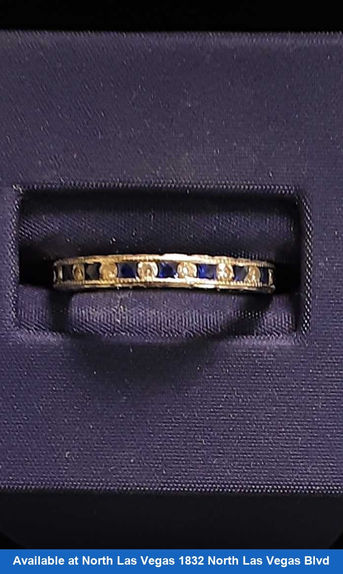 Women's Ring - Anniversary - White Gold 18k (.750) 2.2 grams Size 6.5