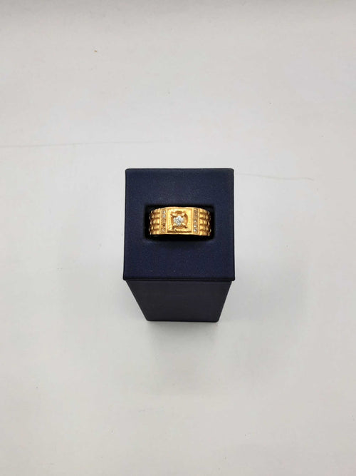 Men's Ring - Yellow Gold 18k (.750) 12.3 grams Size 20