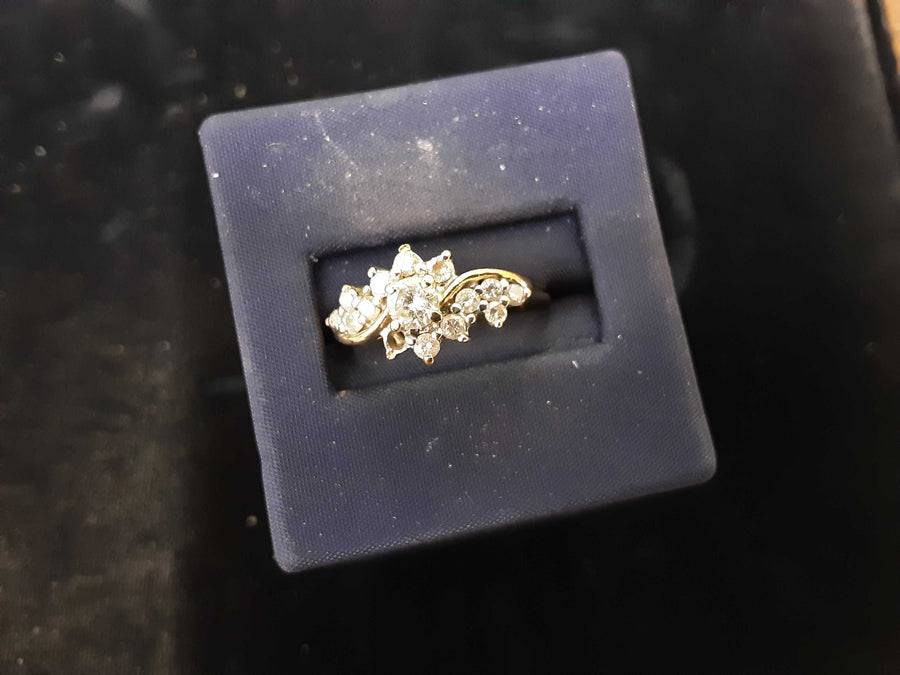 Women's Ring - Yellow Gold 14k (.585) 2.9 grams Size 9