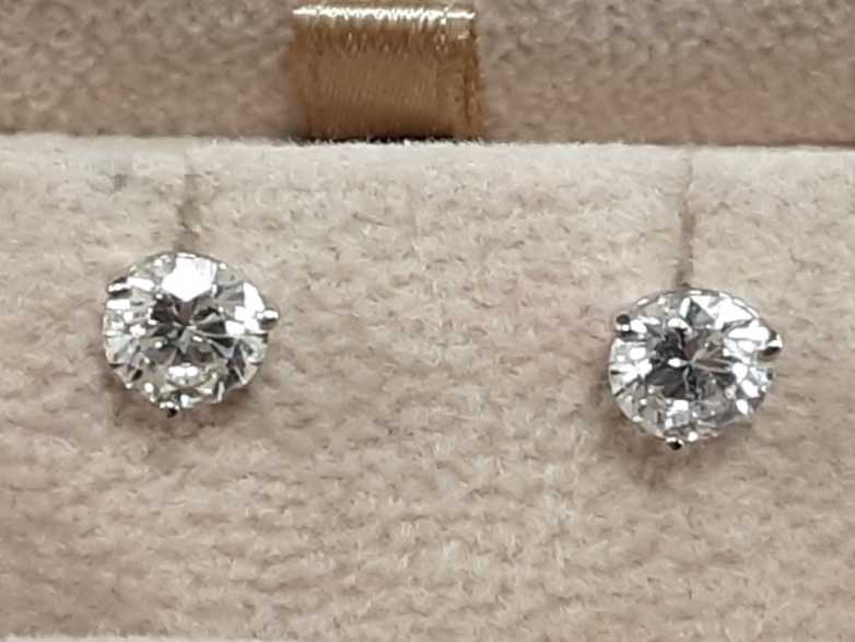 Earrings - White Gold 14k (.585) 0.7 grams