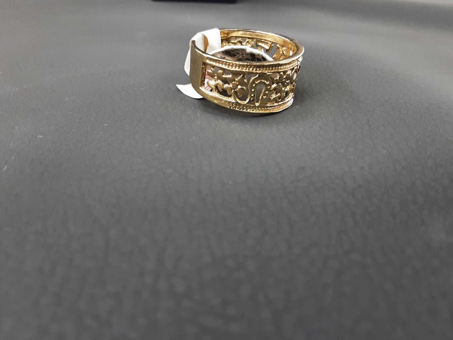 Women's Ring - Yellow Gold 10k (.417) 6 grams Size 9