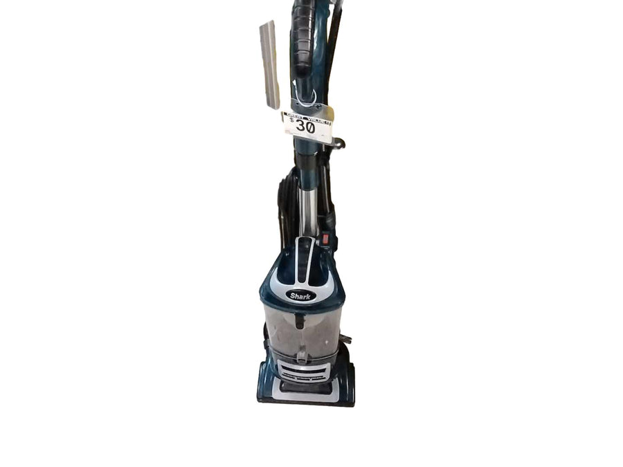 Shark Cu512 Green Wet / Dry Vacuum