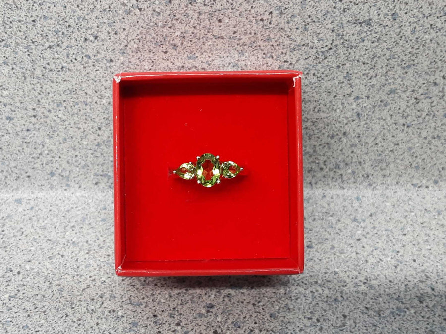 Women's Ring - Yellow Gold 10k (.417) 2 grams Size 6