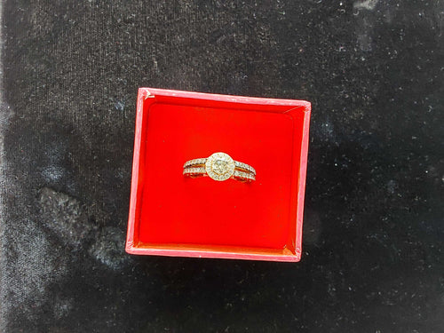 Women's Ring - Solitaire - Yellow Gold 14k (.585) 5.6 grams Size 6.5
