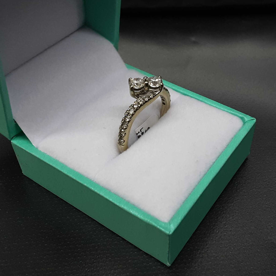 Women's Ring - White Gold 14k (.585) 3.8 grams Size 7.5