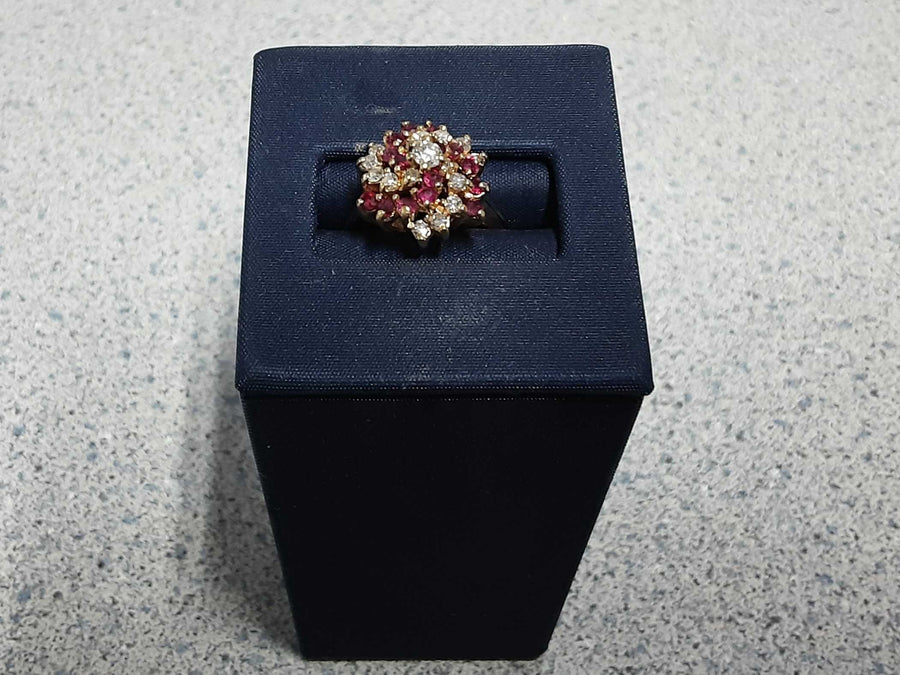 Women's Ring - Yellow Gold 14k (.585) 4.9 grams Size 7.5