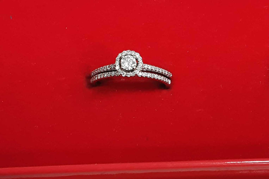 Ring - Wedding Set - White Gold 14k (.585) 2.6 grams Size 7