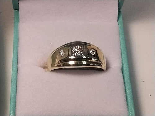 Ring - Wedding Band - Yellow Gold 14k (.585) 4 grams Size 11