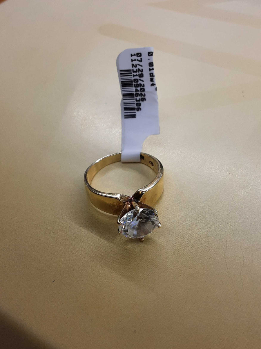 Women's Ring - Solitaire - Yellow Gold 10k (.417) 4.2 grams Size 7