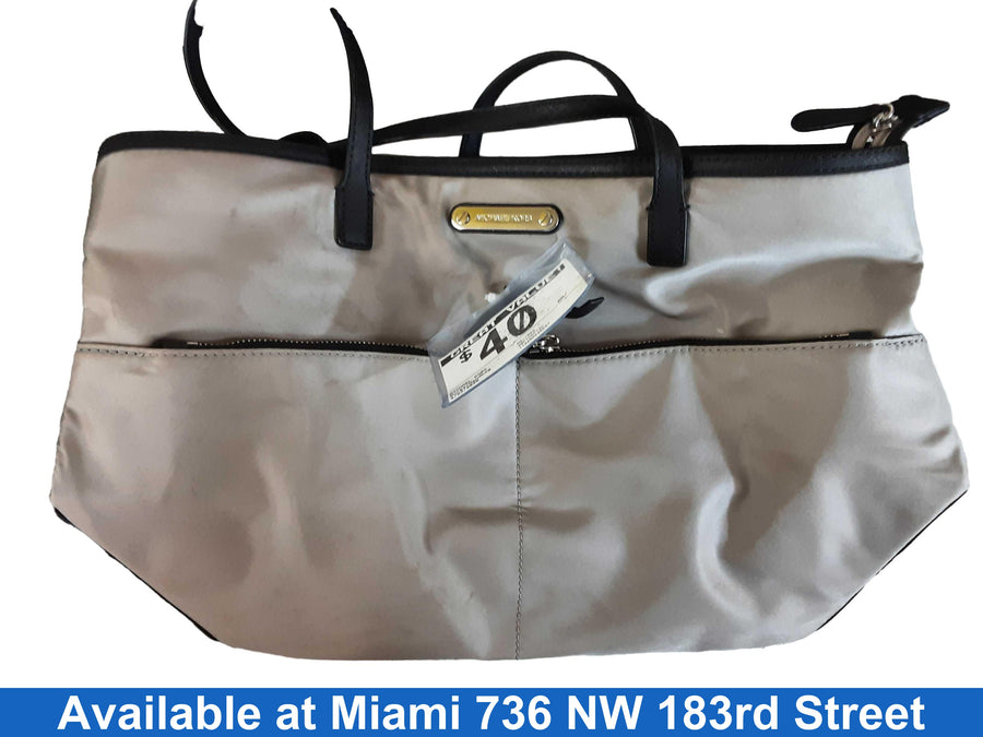 Michael Kors Pa-1803 Gray Purse / Handbag