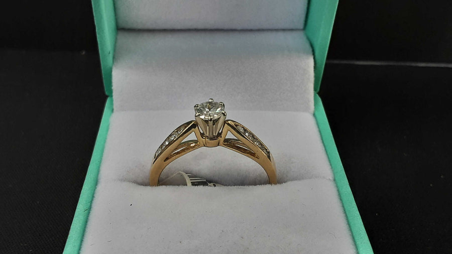 Ring - Engagement Set - Yellow Gold 14k (.585) 3.1 grams Size 9.5