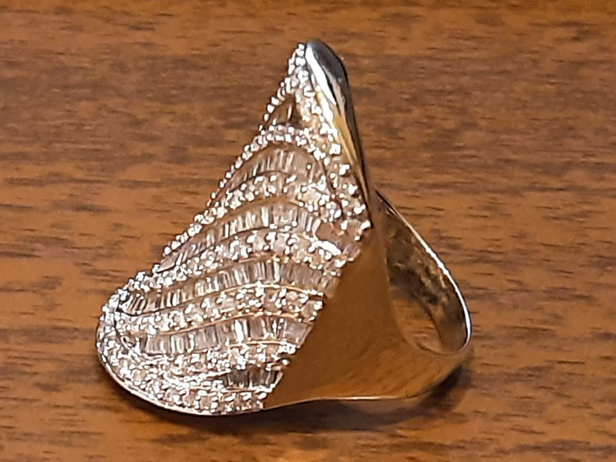 Women's Ring - Yellow Gold 10k (.417) 13 grams Size 9