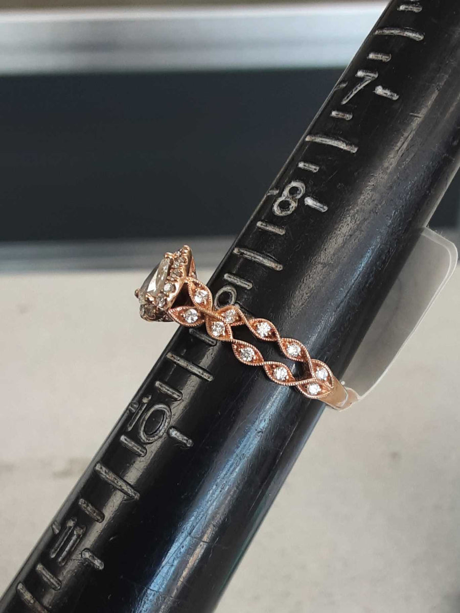 Women's Ring - Rose Gold 14k (.585) 3.6 grams Size 9