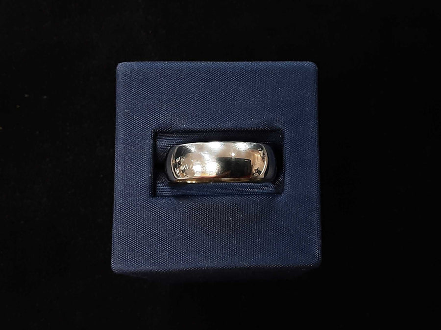 Ring - Wedding Band - White Gold 18k (.750) 5.5 grams Size 11