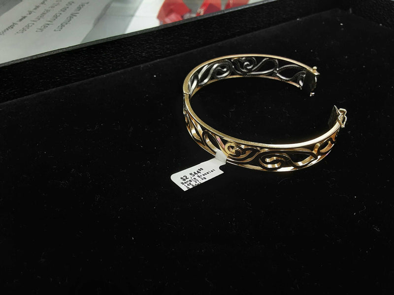 Bangle Bracelet Yellow Gold 14k (.585) 37.2 grams 6 inch