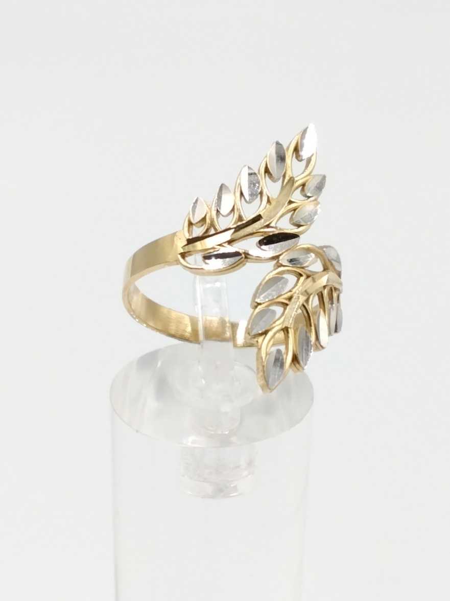 Women's Ring - Yellow Gold 14k (.585) 2.8 grams Size 8