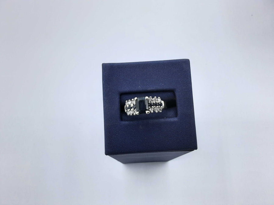 Women's Ring - White Gold 14k (.585) 3.5 grams Size 7