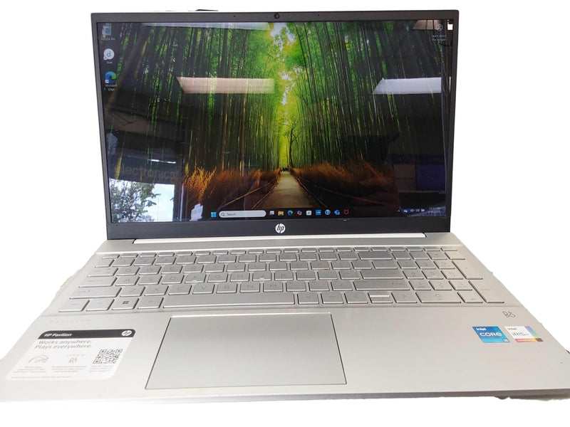 Hp 15-eg2069nr Intel Core I5 - 12th Generation 8 Gb 256 Gb Silver Laptop