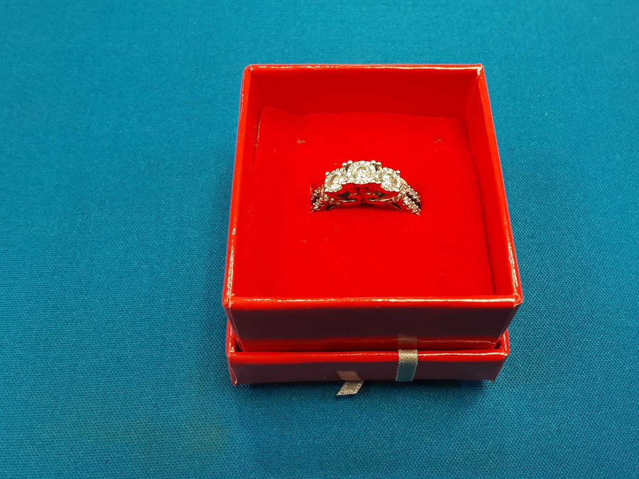 Women's Ring - White Gold 10k (.417) 4.8 grams Size 10