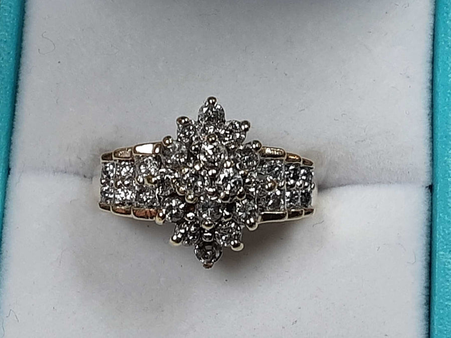 Women's Ring - Yellow Gold 10k (.417) 4.9 grams Size 8