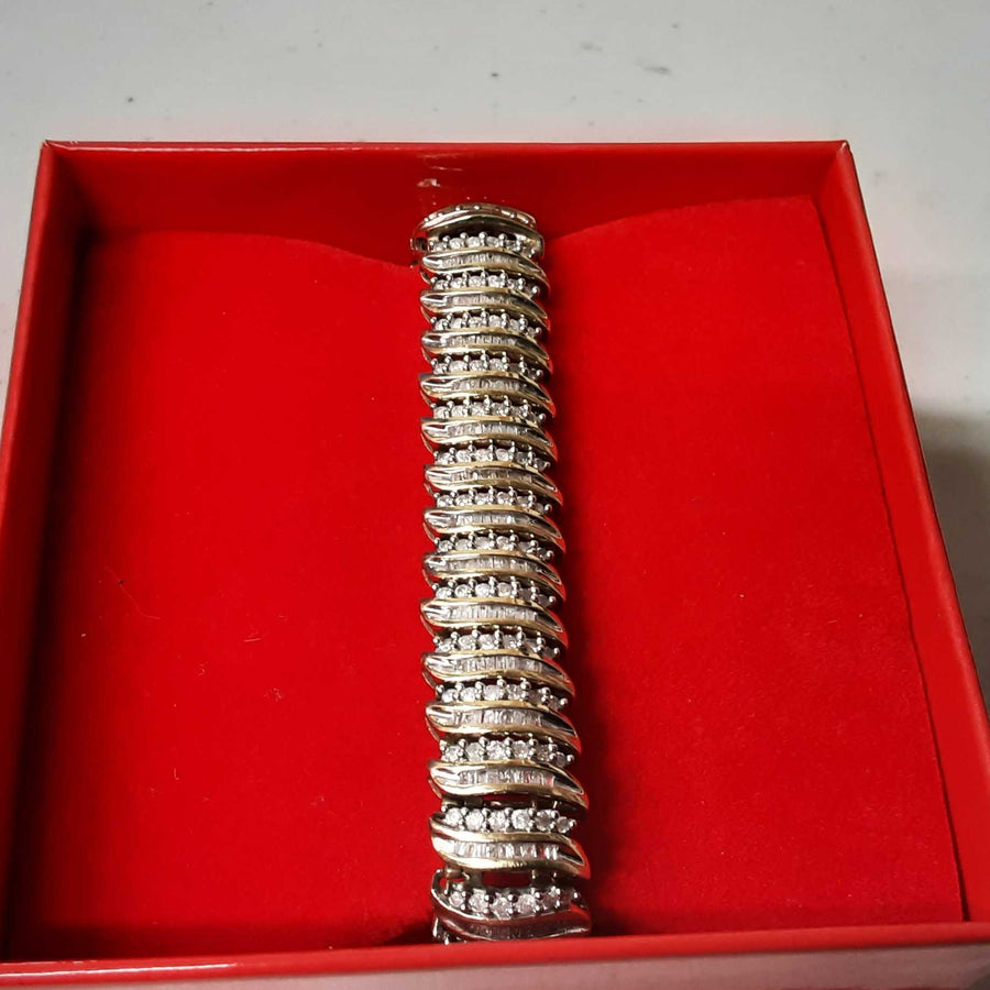 Bracelet - Yellow Gold 10k (.417) 35.3 grams 7 inch