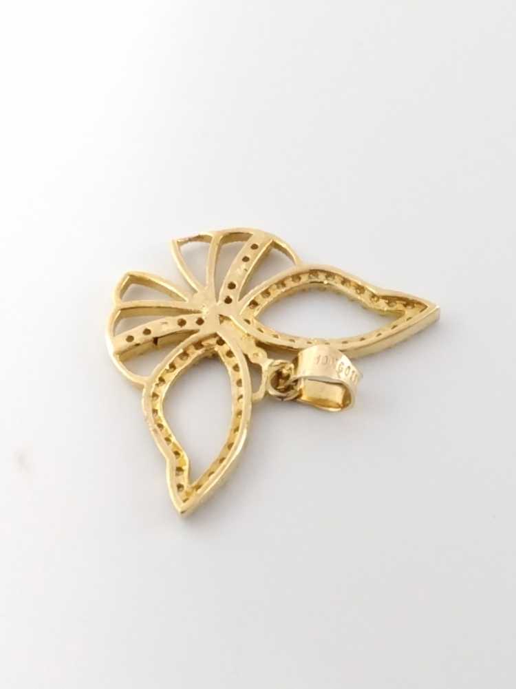 Symbol Pendant - Yellow Gold 10k (.417) 2.1 grams