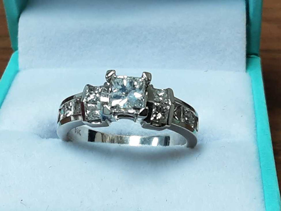 Ring - Wedding Set - White Gold 14k (.585) 4.9 grams Size 7
