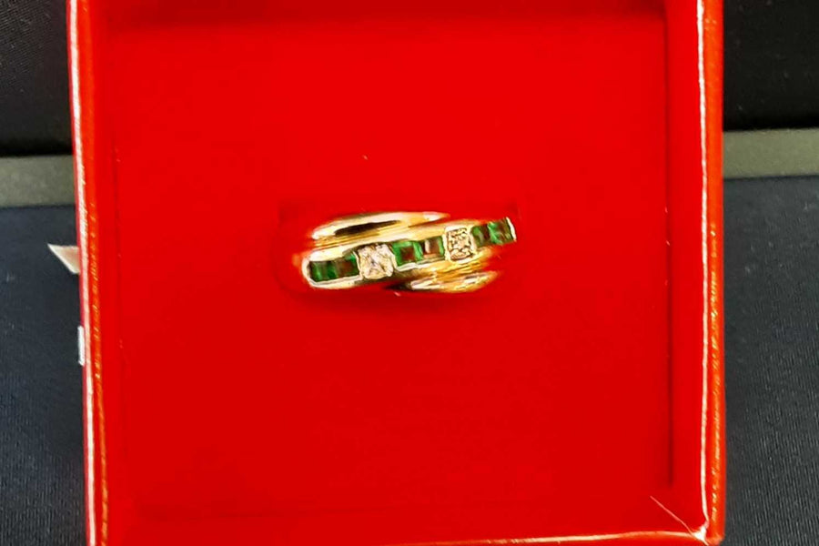 Women's Ring - Yellow Gold 14k (.585) 4.4 grams Size 8